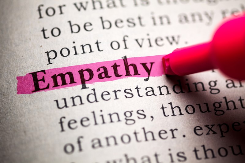 Az empátia nem sajnálatot jelent